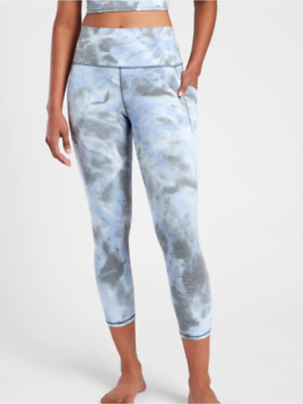 Athleta Salutation stash pocket High-Waist Blue Tie-Dye Capri Leggings
